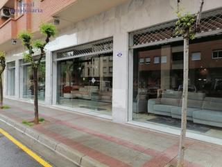 Local commercial  Calle pintor rosales. Local a la venta en logroño