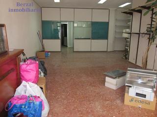 Location Local commercial  Avenida avenia de colón. Local comercial en calle principal de logroño