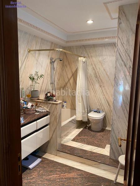 Foto d0ea3b5f-5118-40a5-bd65-b87746c03348. Piso  en Gran Via , siete dormitorios. orientación sur. dos garajes opcionales en Logroño