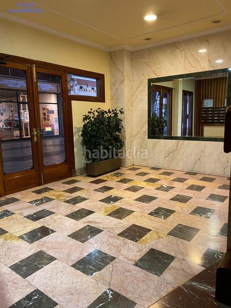 Foto f2a69659-2b24-493a-96c0-1ef23c772549. Piso  en Gran Via , siete dormitorios. orientación sur. dos garajes opcionales en Logroño