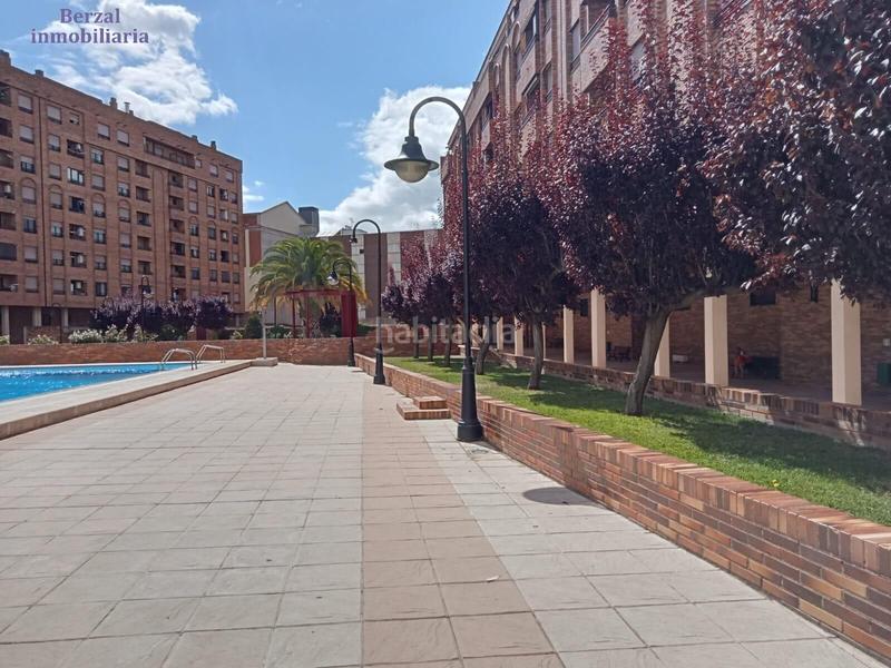 Foto adb0d4fe-97ec-4ee9-b5f1-33cbb36ab78a. Appartement avec chauffage parking piscine dans San Millán - Ayuntamiento Logroño