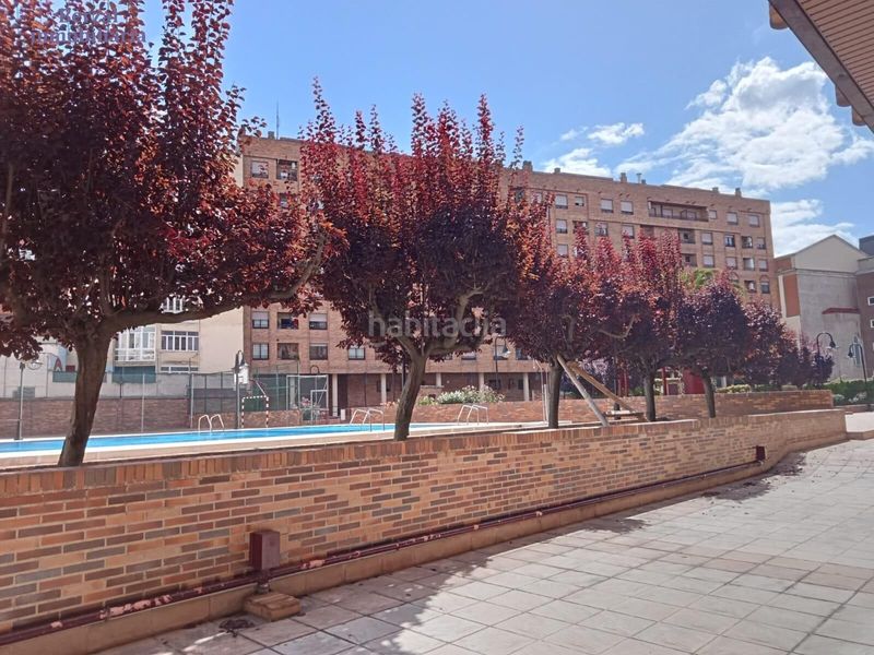 Foto cab37924-bfe8-4075-8895-f7bde34981c5. Pis amb calefacció aparcament piscina a San Millán - Ayuntamiento Logroño