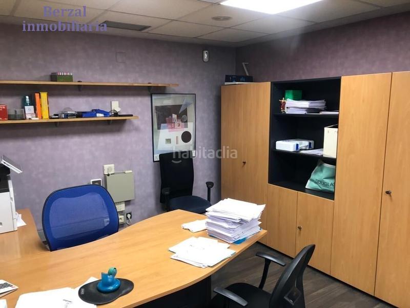 Foto 4cd3ba2a-c3cf-41ed-8540-38f5ed745615. Büro mit heizung terrasse in Gran Via Logroño