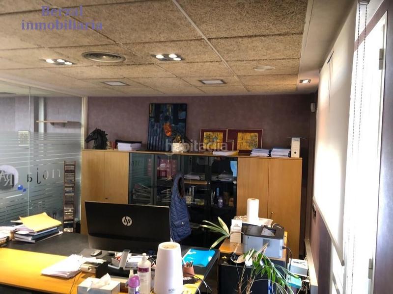 Foto c9bf596c-2b4e-4f0c-9c86-0bc366313826. Büro mit heizung terrasse in Gran Via Logroño