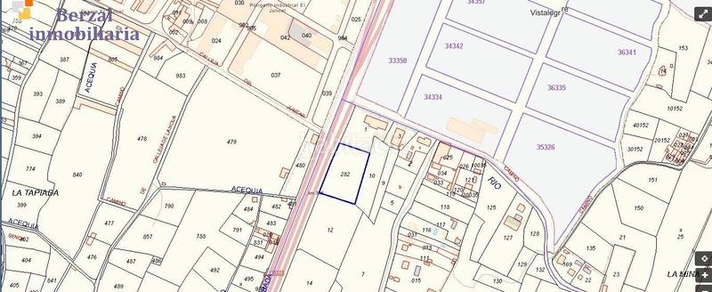 Foto 652176a2-6bc8-4773-b389-ce49667d8ac2. Landgut in Albelda de Iregua