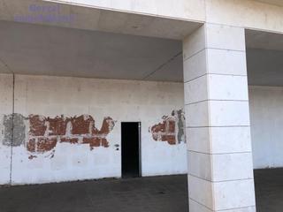 Location Local commercial  Calle rio lomo. Local comercial en los lirios.