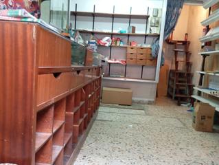 Local Comercial en Calle Huesca