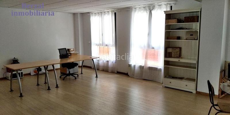 Foto 5d3f6d53-f19d-4a3c-8c5c-817d23773b63. Lloguer oficina amb calefacció a Cascajos - Piqueras Logroño