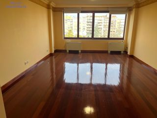 Pis  Calle de miguel villanueva. Extraordinario piso en el espolón