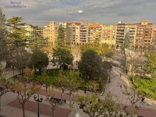 Pis  Calle de miguel villanueva. Extraordinario piso en el espolón