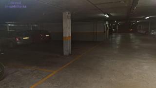 Aparcament cotxe  Calle albia de castro. Plaza de garaje en menos dos, zona lobete.