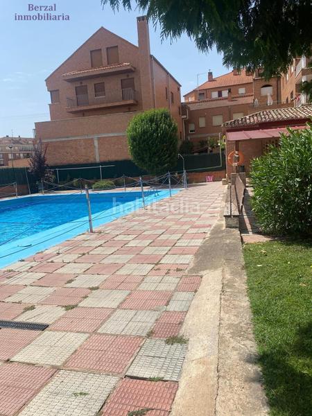 Foto b3bcc500-0e58-441e-a218-1a7e21edc785. Monolocale con piscina in Villamediana de Iregua