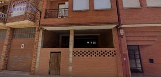 Local Comercial  Calle avenida navarrete. Local diáfano de más de cuatrocientos metros,en dos plantas, con