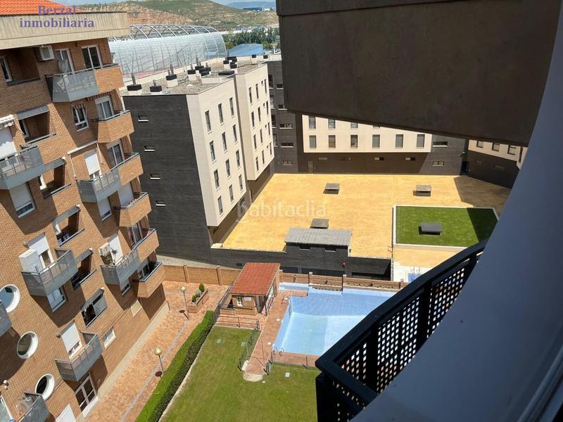 Foto 3eb81f96-2980-404e-b848-5572ac71b909. Pis amb calefacció aparcament piscina a Los Lirios Logroño