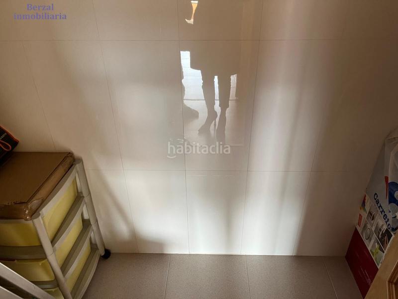 Foto 5507a059-4447-4abe-b0a4-1bb85fdf21d7. Pis amb calefacció aparcament piscina a Los Lirios Logroño