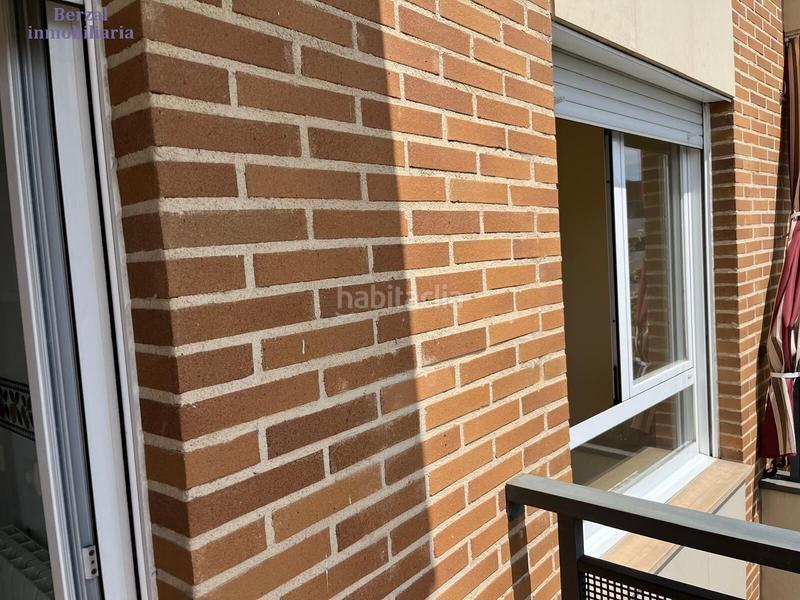 Foto e61095a1-0f8d-43b6-ac00-b6d9b3b01a95. Pis amb calefacció aparcament piscina a Los Lirios Logroño