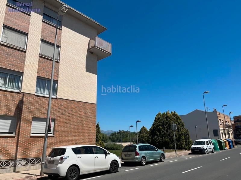 Foto 8960394d-9a9c-4c00-8b9c-c93f0d8d3dd4. Pis amb calefacció aparcament piscina a La Portalada - Varea Logroño