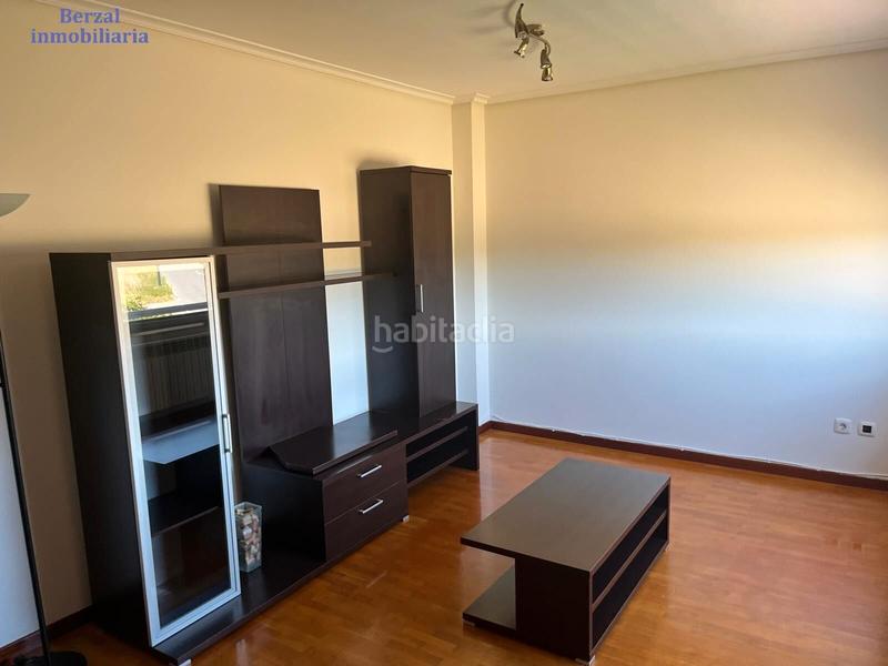 Foto d8deb676-f0a0-4a75-ab66-f8e3687294bd. Pis amb calefacció aparcament piscina a La Portalada - Varea Logroño