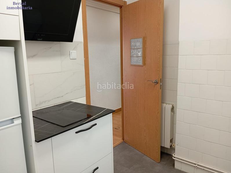 Foto 4049b307-f9bf-4a79-8cfd-d63a32456ffa. Piso  luminoso y reformado de 67 metros construidos , zona oeste en Logroño