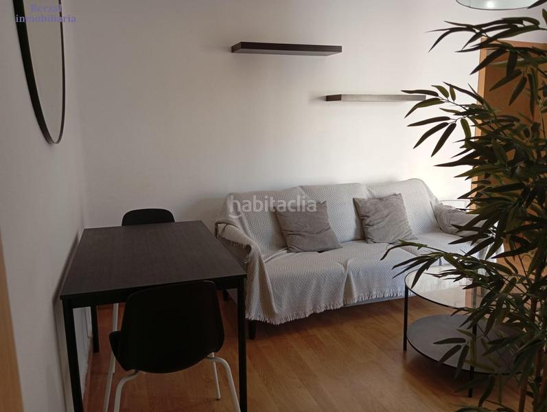 Foto 6661eedc-8d5a-485c-9697-aeeac172a514. Piso  luminoso y reformado de 67 metros construidos , zona oeste en Logroño