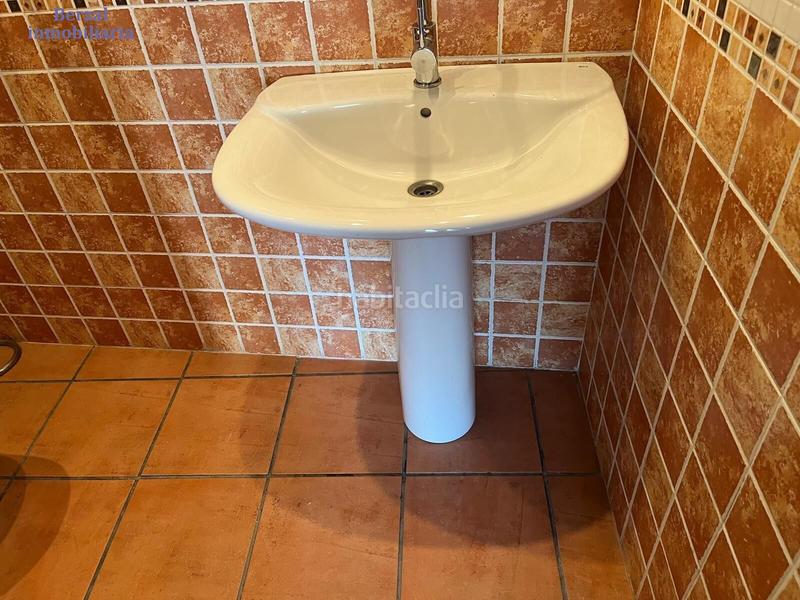 Foto 4b04b118-4859-45c1-b6dc-d6ecdf0789a9. Casa amb calefacció aparcament a Ojacastro