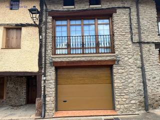 Casa  Calle de colón. Casa de piedra en ojacastro, la rioja