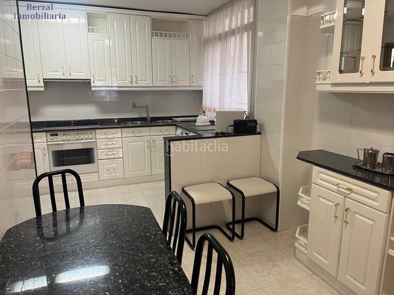 Foto b3dce2bd-06e6-42b6-adc2-1ce6fa0d4469. Flat with heating parking in Residencia Logroño