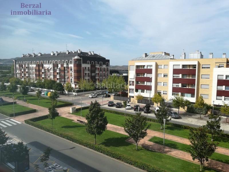 Foto 372334fa-35a4-44f2-9dcd-2cf7e7238c09. Etagenwohnung mit heizung parking pool in La Cava - Fardachón Logroño