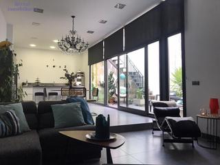 Edifici  Calle cristo. Vivienda singular en el centro de logroño.planta baja, más dos.