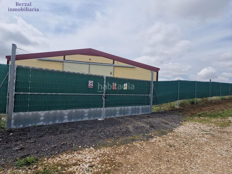 Foto b5339f1b-971e-4db3-9b01-db8b53f5c3b1. Nave industrial facilidades de pago cambio por obra, por fincas, pago aplazados, etc.nave agrícola recién construida en parcela vallada en castils en Galbárruli