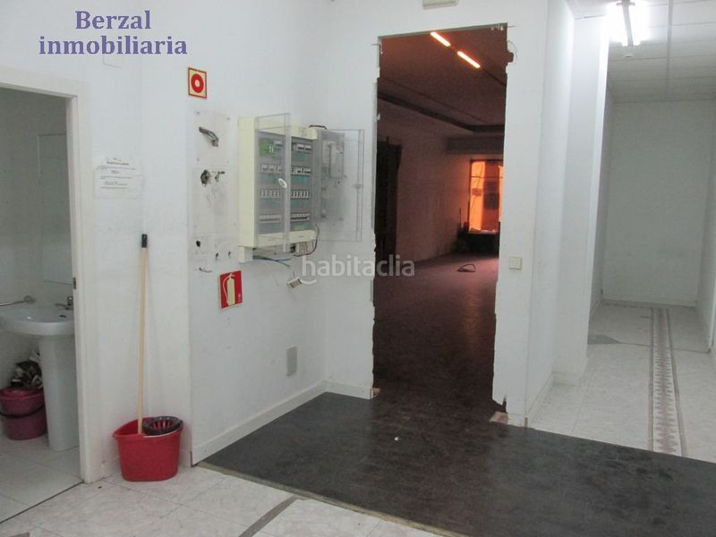 Foto fc3cb1f6-57bd-44a1-9d78-a61fb0d1315e. Local comercial  en una de las mejores zonas de la ciudad en Logroño