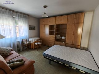Location Appartement  Calle piqueras. Piso en alquiler de temporada en logroño, zona piqueras por 800