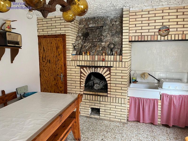 Foto 06f72cc5-8479-4007-aa29-8125c70e159b. Casa amb aparcament a Ventosa