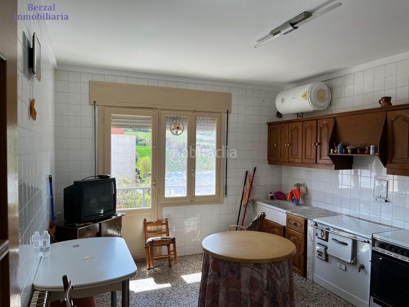 Foto 4e68111d-7af2-42fd-9f43-745c00938446. Casa amb aparcament a Ventosa