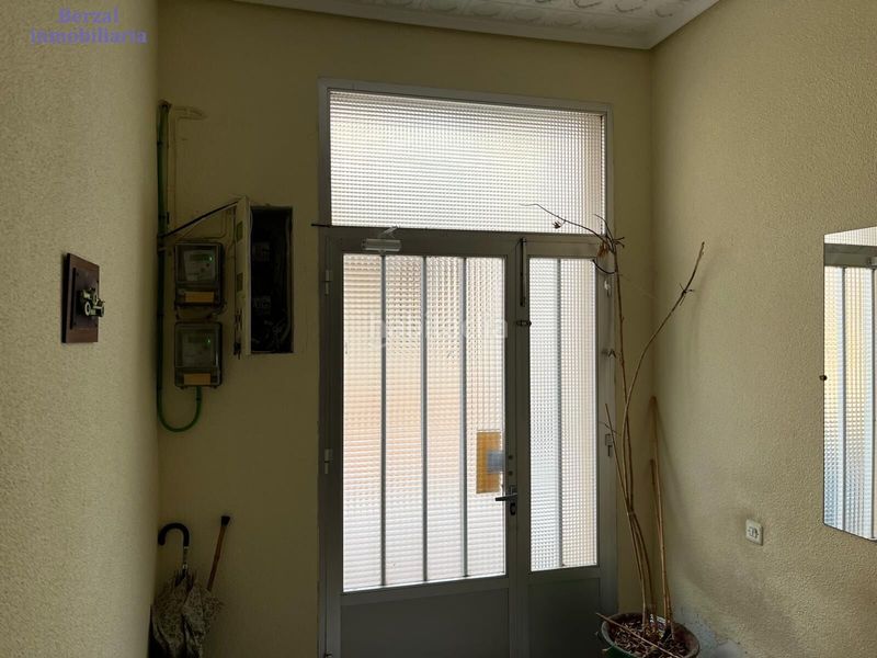 Foto f3b19286-5de4-44fe-af2b-35eaafe62926. Casa amb aparcament a Ventosa