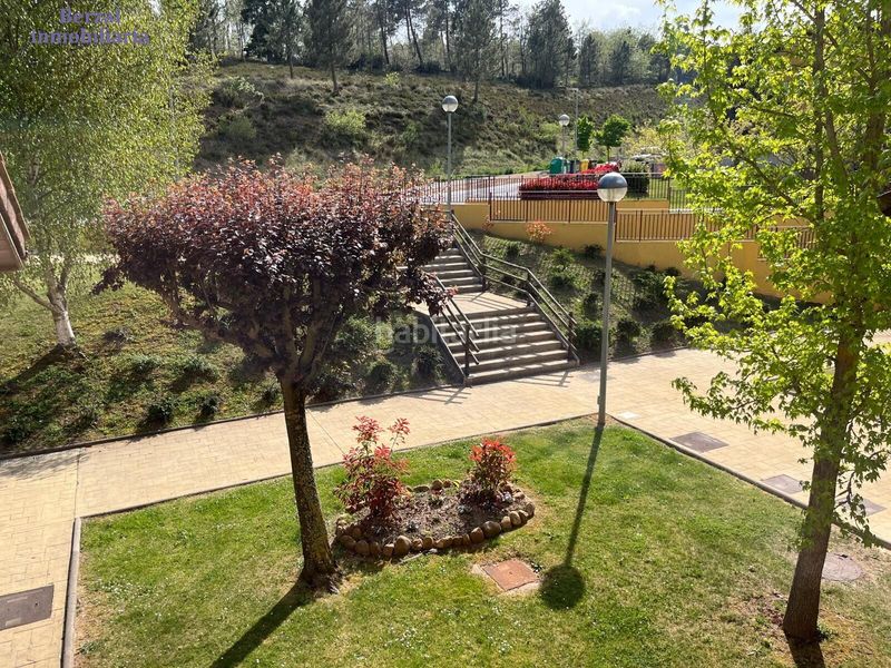 Foto d84d9004-2a52-4654-9205-2e8ecc9e586c. Dúplex amb calefacció aparcament a Sojuela