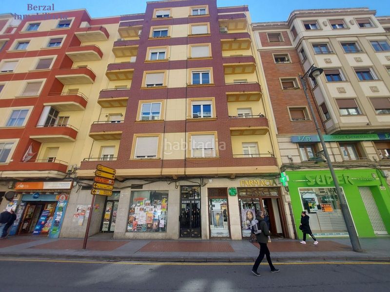 Foto fc73d21c-50f1-471b-892a-8e92cefca95f. Pis amb calefacció a Residencia Logroño