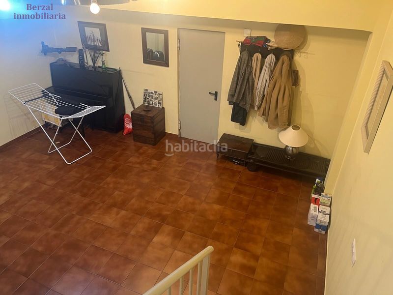 Foto b03cd206-d410-4588-976c-64a1b54042a8. Casa adossada amb calefacció aparcament piscina a Logroño