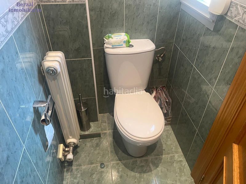 Foto bc6ac5f6-7088-4181-a0d0-c871496e335f. Casa adossada amb calefacció aparcament piscina a Logroño