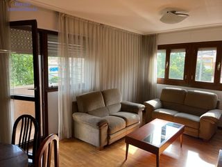 Etagenwohnung  Republica argentina. Piso de tres dormitorios, dos baños. terraza pequeña. en magnífi
