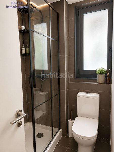 Foto 5f94a21b-ce6d-485d-8b6c-4af35a1db6c4. Planta baixa amb calefacció aparcament piscina a Logroño