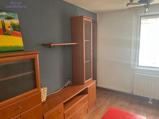 Etagenwohnung  Calle san agustin. ,piso dos hb, cocina, salón y baño. en pleno centro historico. c