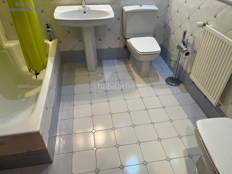 Foto f31d380f-9821-4151-af23-567a9546705c. Pis amb calefacció aparcament a Residencia Logroño