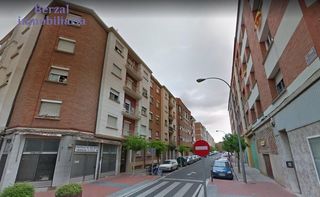 Local Comercial  Calle ronda de los cuarteles. Amplio local comercial en venta en logroño, zona oeste  300.000