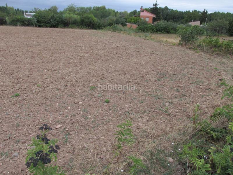 Foto 32bb2f24-9947-4f04-ad23-bd47d87c8cd7. Finca rústica parcela rústica , la rioja. en Villamediana de Iregua