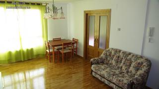 Dúplex  Calle senado. Piso dúplex en alberite. una habitación, dos baños, cocina y sal