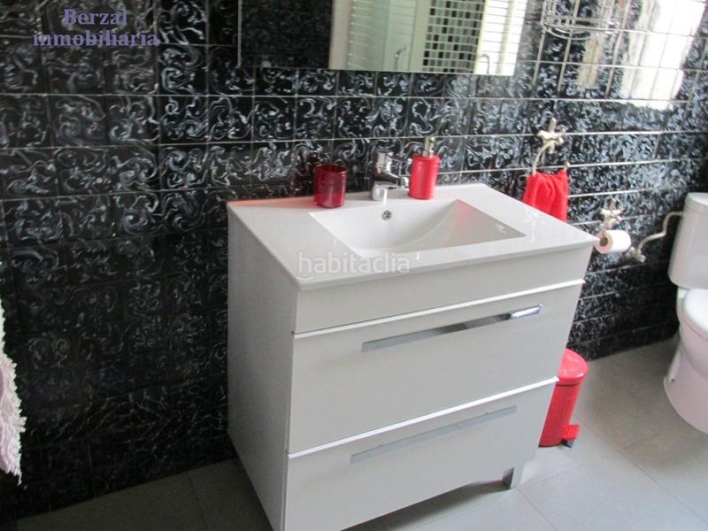 Foto 2baad875-9829-4e58-ba18-d1f82f0689c6. Chalet avec chauffage dans Residencia Logroño
