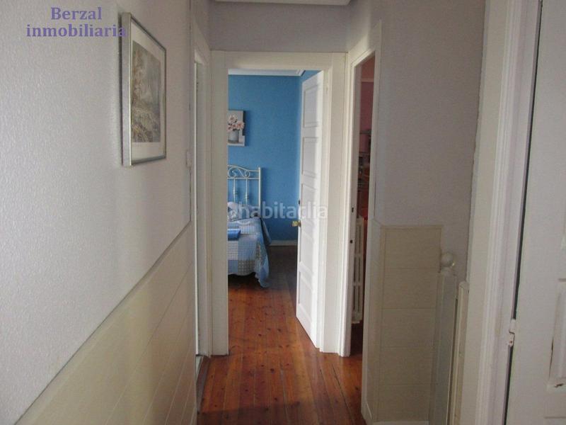 Foto 6326bead-daa2-4f03-ae98-56aa8e7d903a. Chalet avec chauffage dans Residencia Logroño