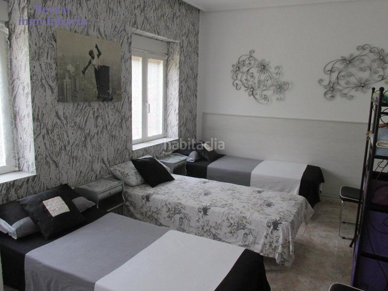 Foto b2be08db-5f0b-4c8a-ae21-b79a2d55cd08. Chalet avec chauffage dans Residencia Logroño