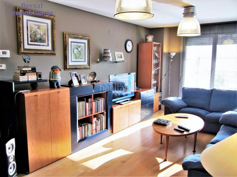 Foto 39095a7b-a84f-44b4-a274-584fbec25025. Pis amb calefacció aparcament a San Adrián Logroño